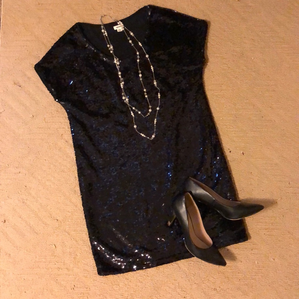 Black Sequin Dress (Medium)